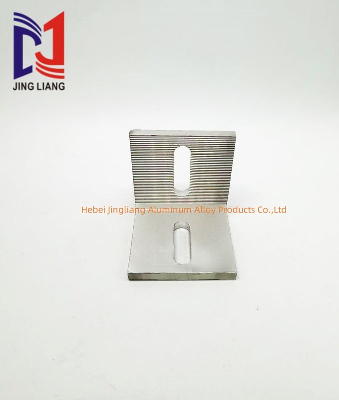 Installation facile - Equerre 50*50*5mm pour système de support de façade
