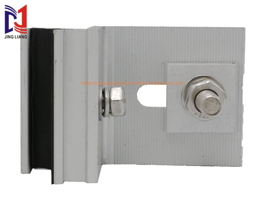 Clip léger anti-corrosion pour système de support de façade ventilée en panneaux de terre cuite de 30 mm