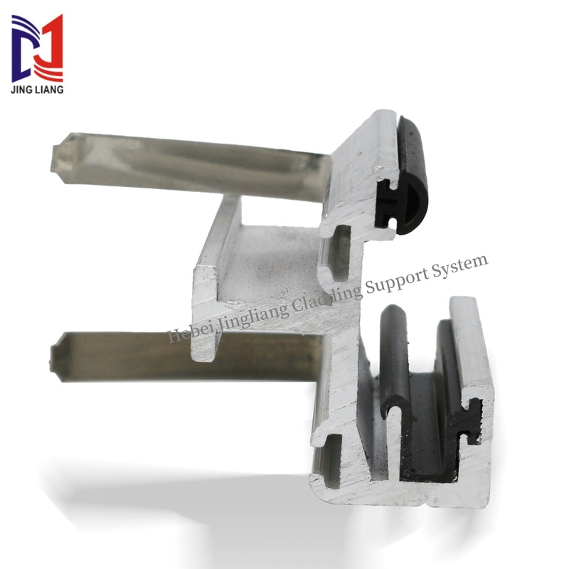 Accessoires anti-corrosion personnalisés pour le système de support de façade de panneaux en terre cuite de 18 mm