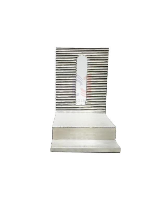 Rail léger et durable pour système de support de façade en panneaux de terre cuite de 18 mm